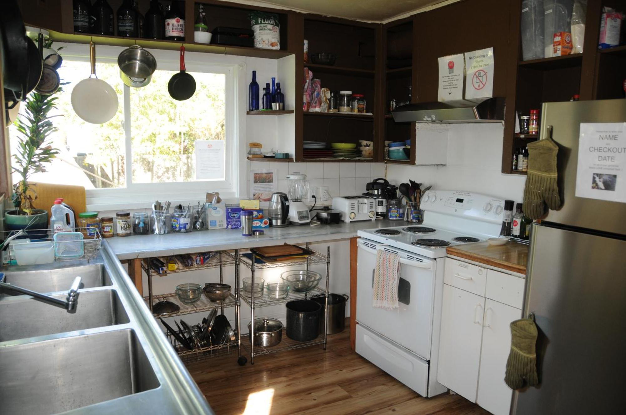 Base Camp Anchorage Hostel מראה חיצוני תמונה